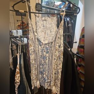 Eyeshadow Floral Patterned Top